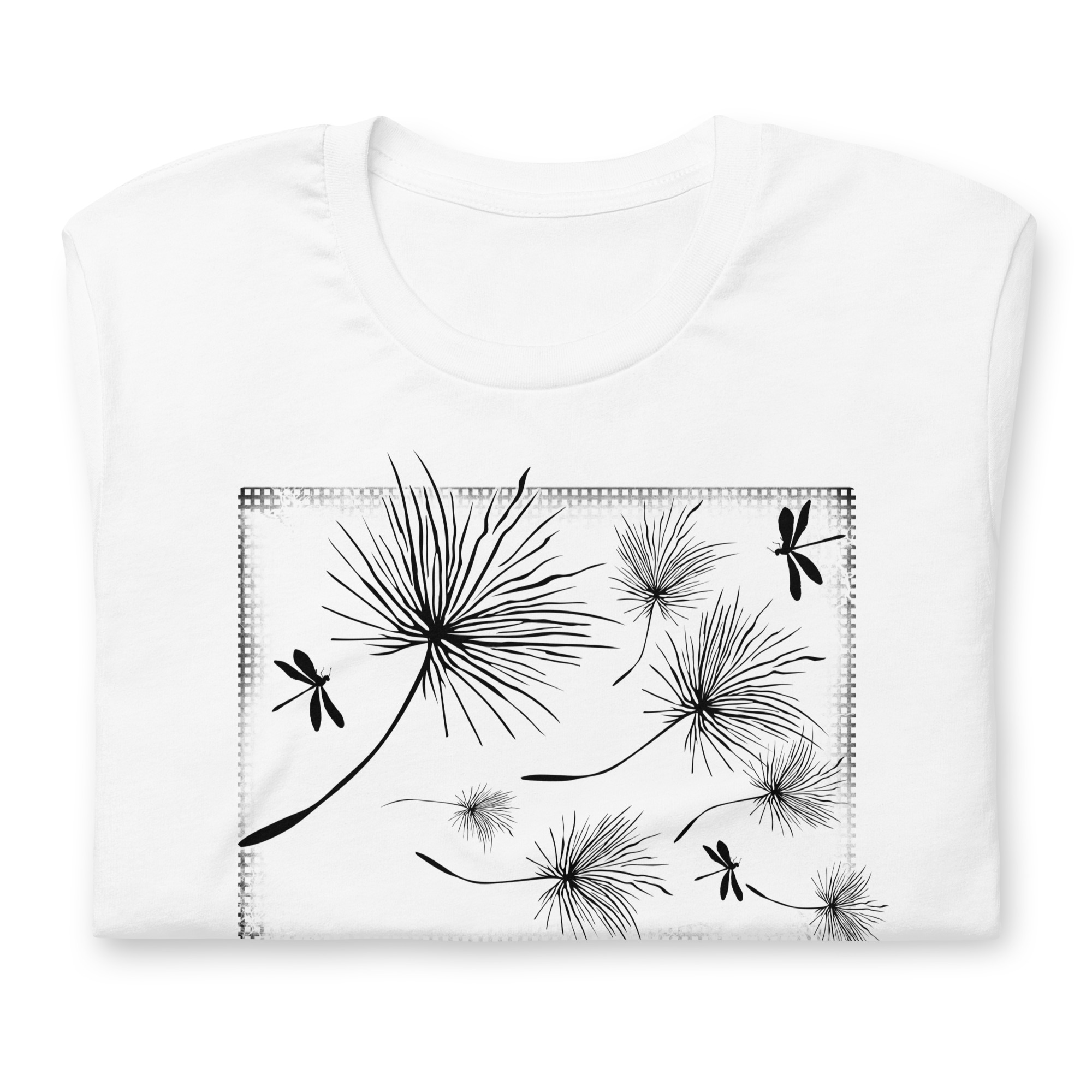 T-shirt with a dandelion